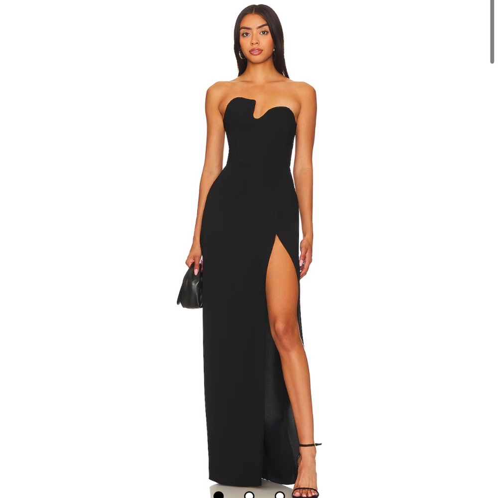 X Revolve Strapless Puzzle Gown in Black
AMANDA UPRICHARD